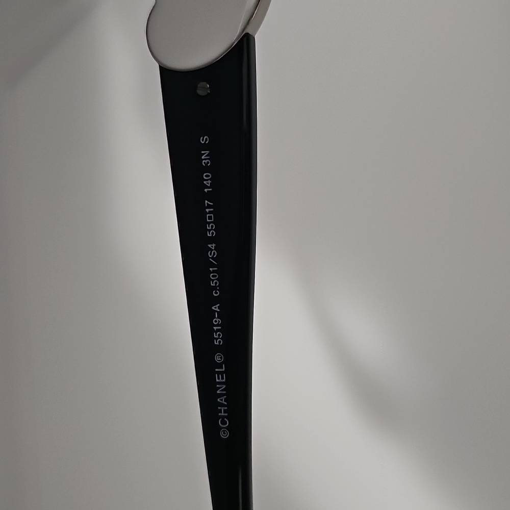 Chanel Black Women's Sunglasses CH5519A C501/S4 - Picture 12 of 13